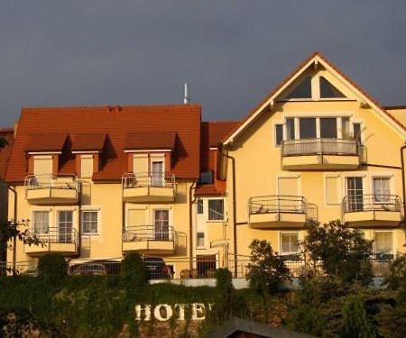 Hotel Am Schloss Діппольдісвальде Екстер'єр фото